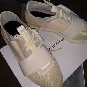 Balenciaga race runners
